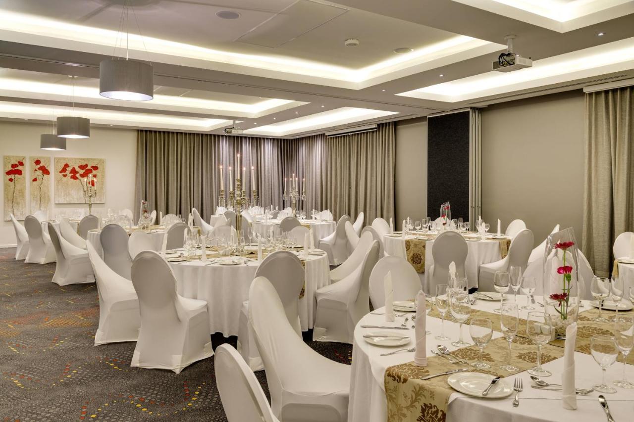 Protea Hotel By Marriott Cape Town Tyger Valley Bellville Exterior photo