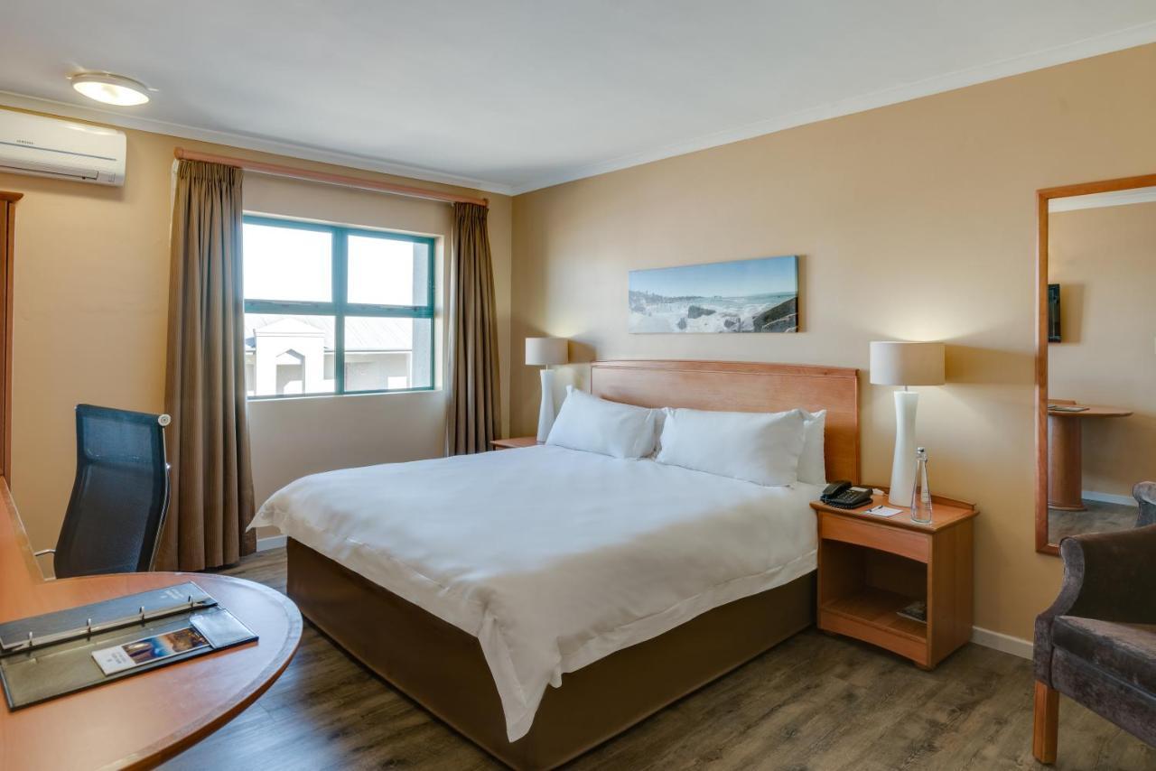 Protea Hotel By Marriott Cape Town Tyger Valley Bellville Exterior photo
