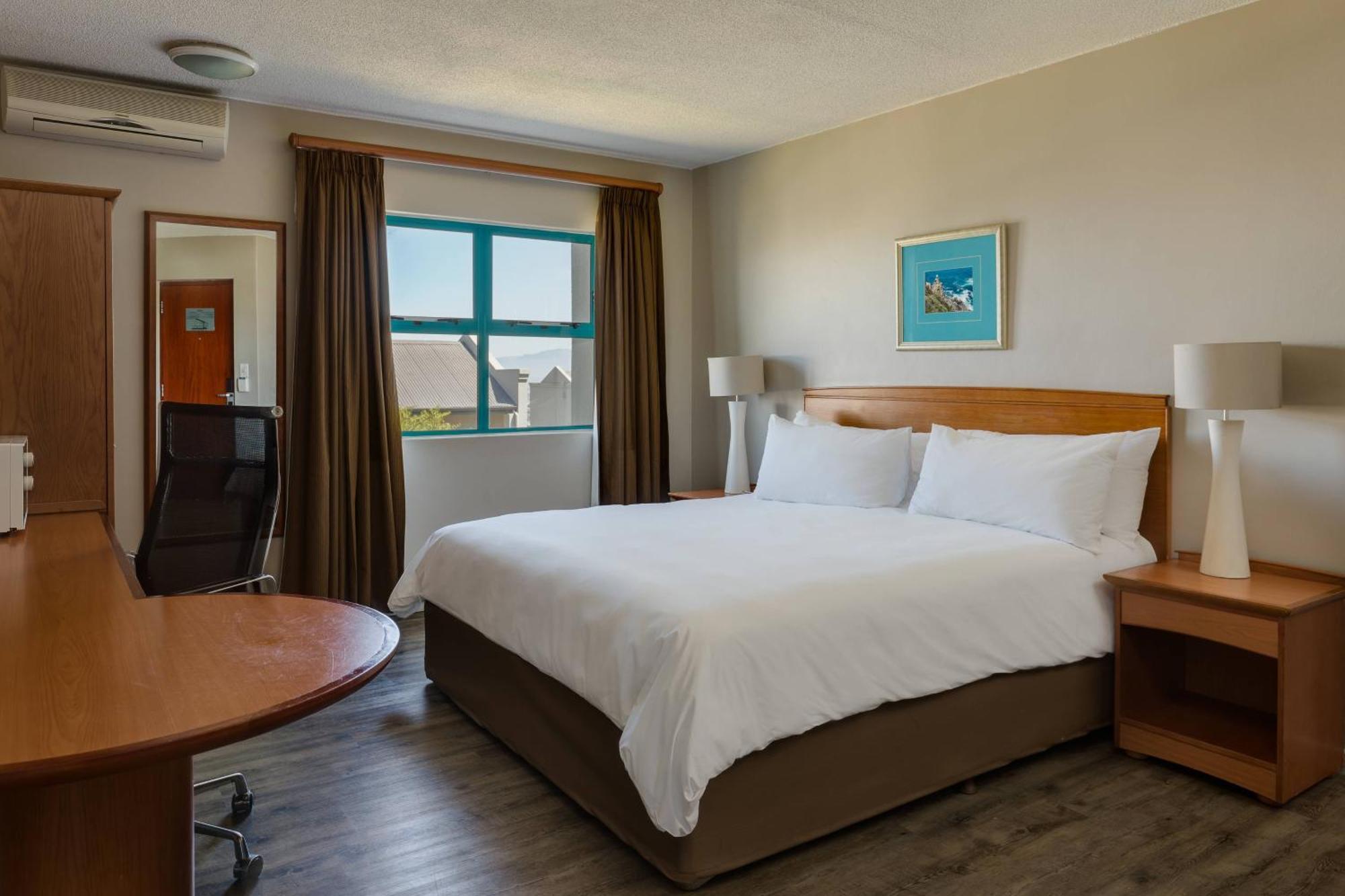 Protea Hotel By Marriott Cape Town Tyger Valley Bellville Exterior photo