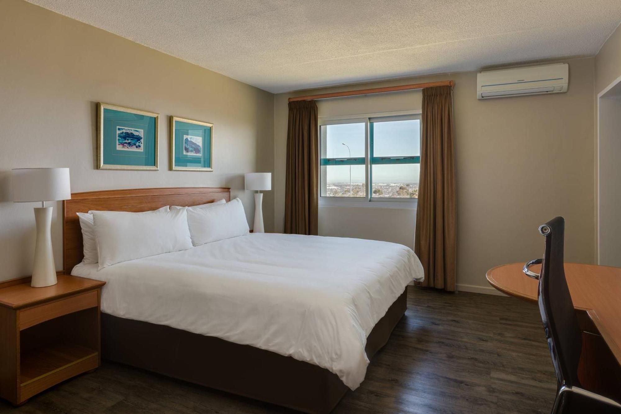 Protea Hotel By Marriott Cape Town Tyger Valley Bellville Exterior photo