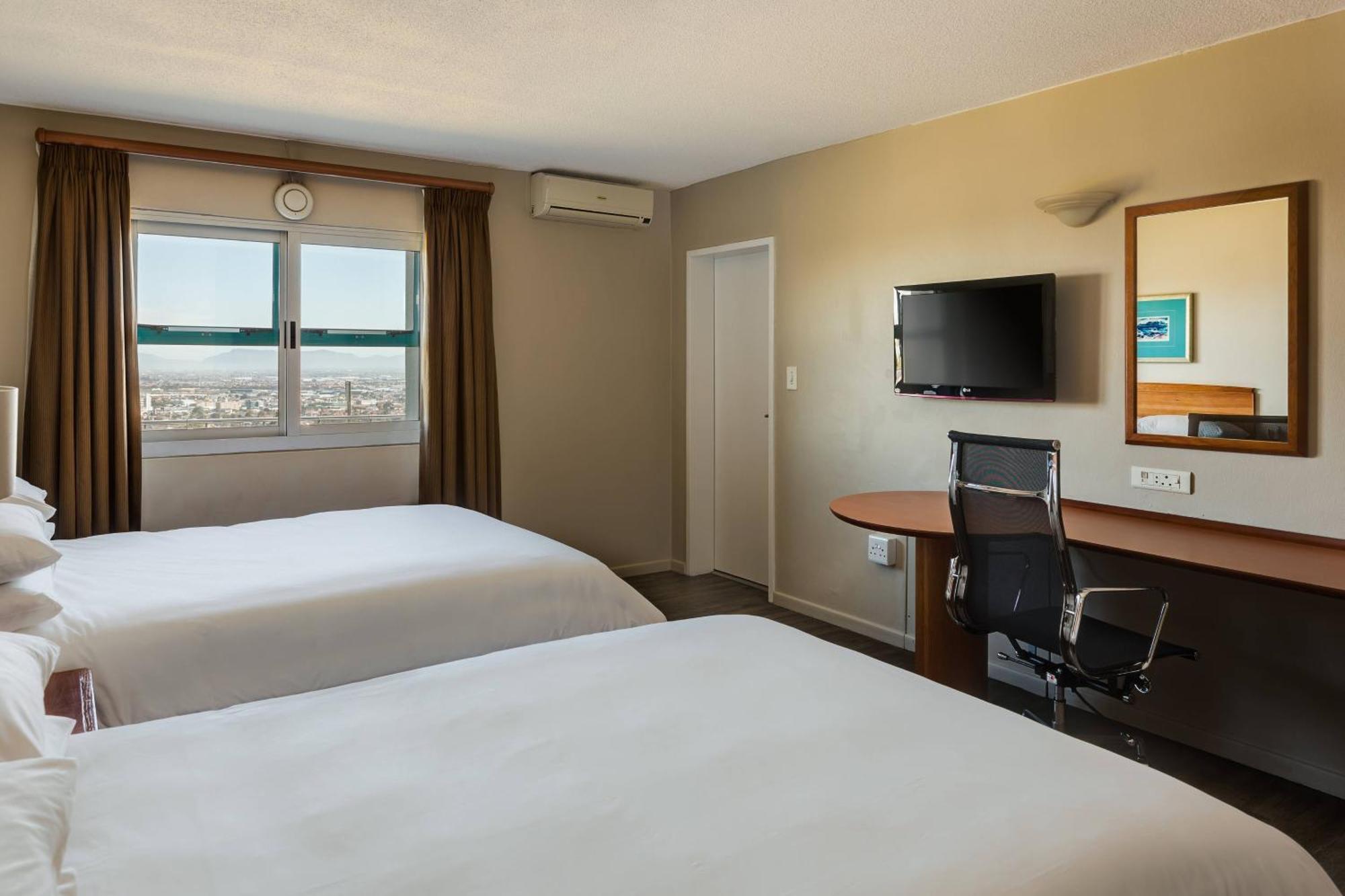 Protea Hotel By Marriott Cape Town Tyger Valley Bellville Exterior photo