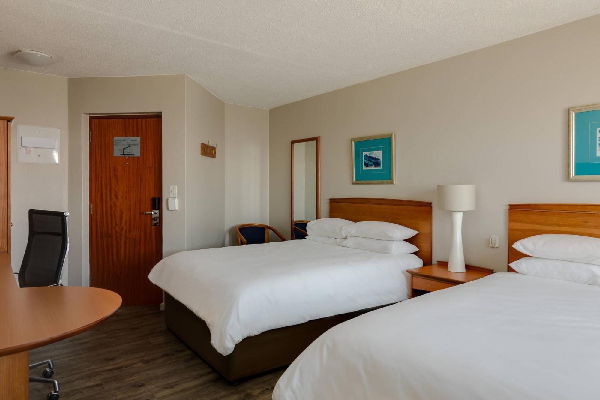 Protea Hotel By Marriott Cape Town Tyger Valley Bellville Exterior photo