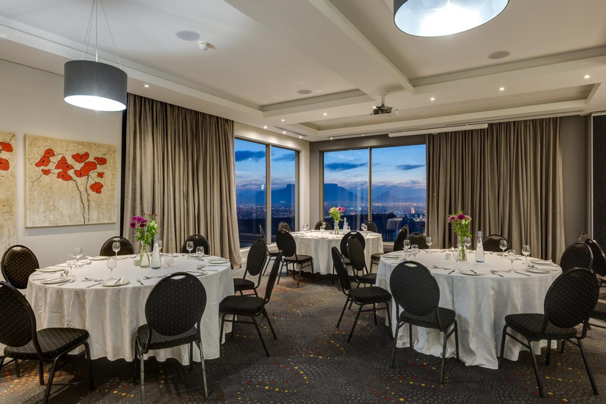 Protea Hotel By Marriott Cape Town Tyger Valley Bellville Exterior photo